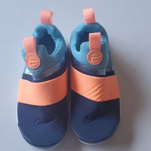 Kids sneakers